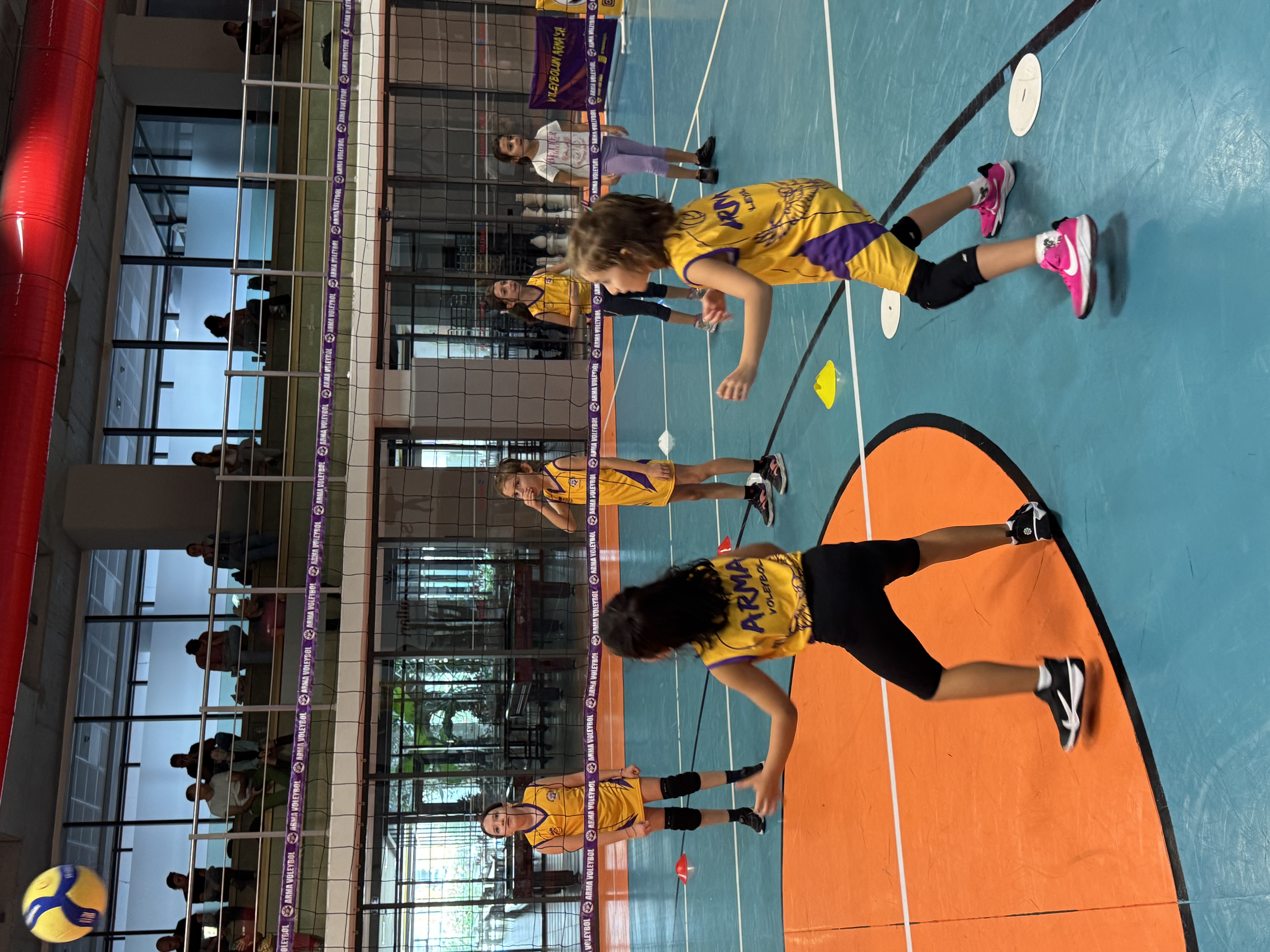 Çocuğumu Voleybol'a Kaç Yaşında Başlatmalıyım  ?